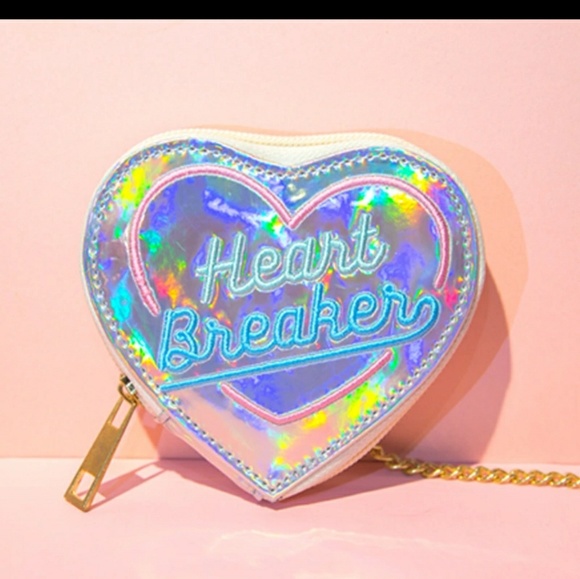 Handbags - 💖HP💖SILVER HOLOGRAPHIC COIN PURSE